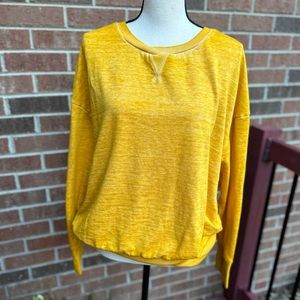 Mustard, yellow, crewneck T-shirt, material sweatshirt, style size large